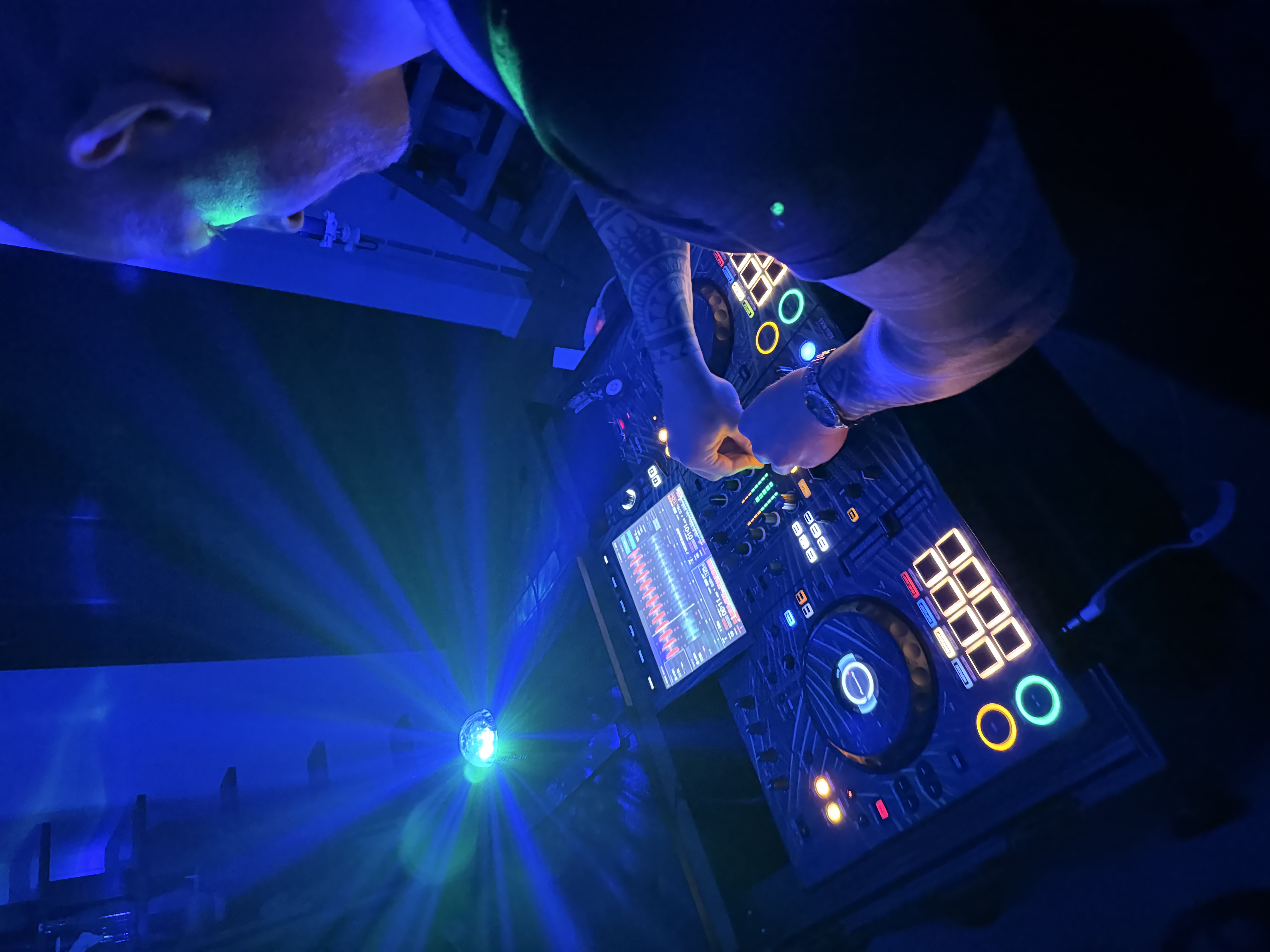 Wüst mixing - blue lights